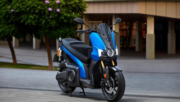 Nuovo Seat MÓ 125 Performance: più potente, più dinamico e accattivante per la guida urbana - Foto 3 di 10