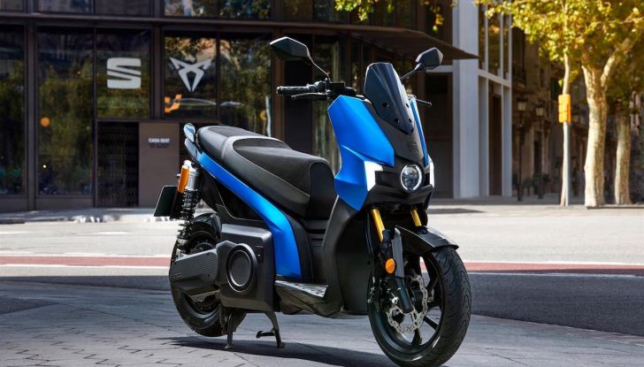 Nuovo Seat MÓ 125 Performance: più potente, più dinamico e accattivante per la guida urbana - Foto 8 di 10