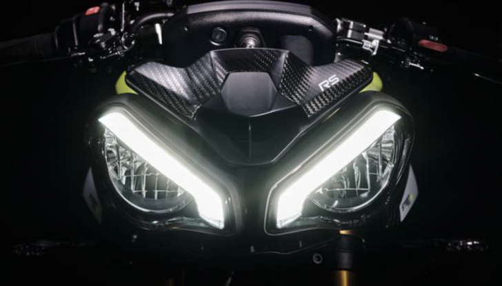 Nuove Triumph Street Triple 765: l’esperienza in pista portata su strada - Foto 13 di 16