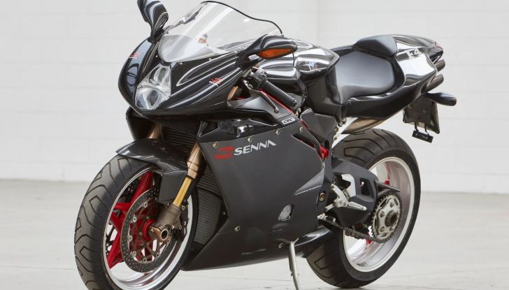 Meglio una Ducati SBK o una McLaren F1 come regalo di Natale? - Foto 17 di 51