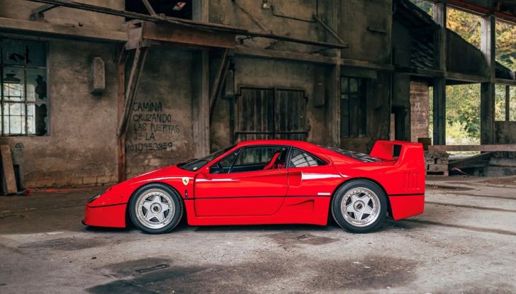 Meglio una Ducati SBK o una McLaren F1 come regalo di Natale? - Foto 37 di 51