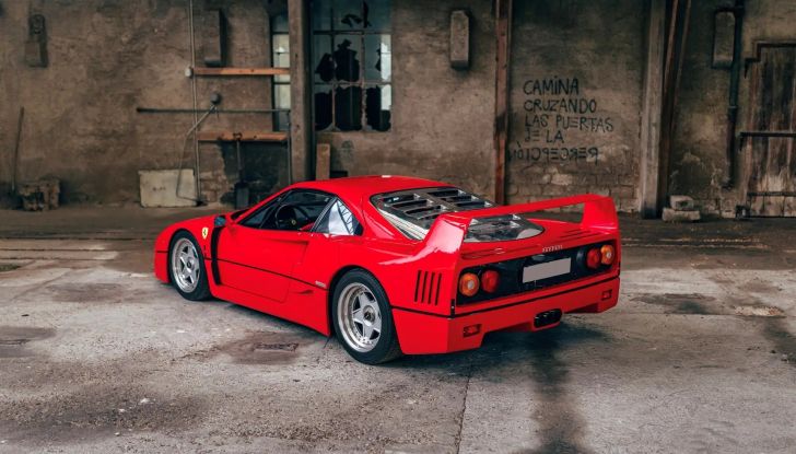 Meglio una Ducati SBK o una McLaren F1 come regalo di Natale? - Foto 38 di 51