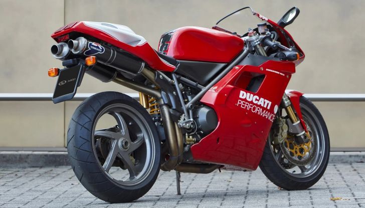 Meglio una Ducati SBK o una McLaren F1 come regalo di Natale? - Foto 8 di 51