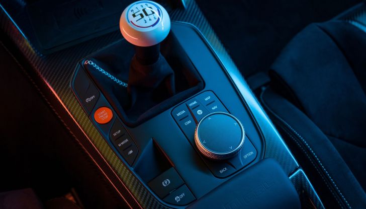 BMW 3.0 CSL: il mito degli anni ’70 è tornato in serie limitata! - Foto 20 di 23