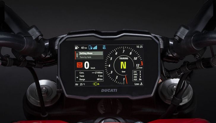 Diavel V4, lo stile Ducati vince nel mondo - Foto 16 di 16
