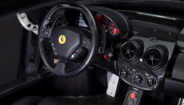 L’unica Ferrari Enzo nera mai prodotta è ora disponibile all’asta! - Foto 10 di 12