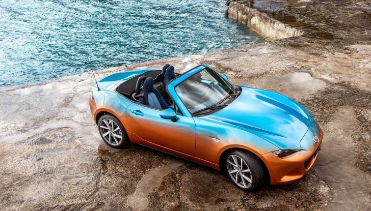 Mazda MX-5 2023: da sportiva di razza a speedster, il mito continua - Foto 8 di 8