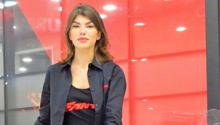 Le più belle ragazze di EICMA 2022 - Foto 10 di 28