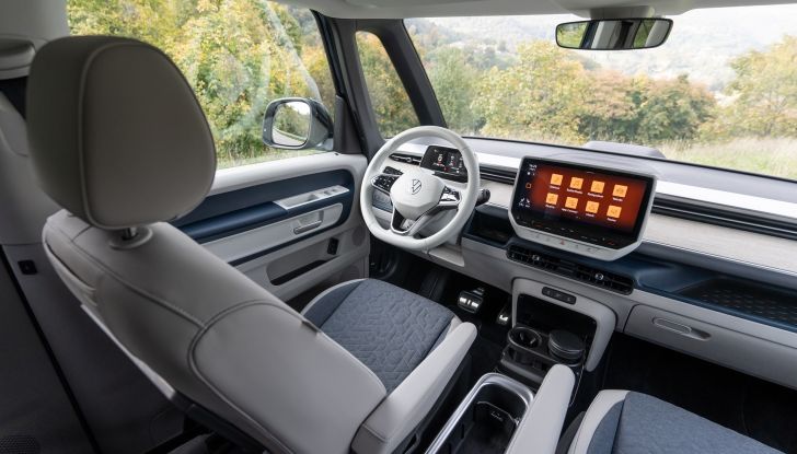 Volkswagen ID. Buzz: la versione a passo lungo debutterà il 2 giugno - Foto 22 di 25