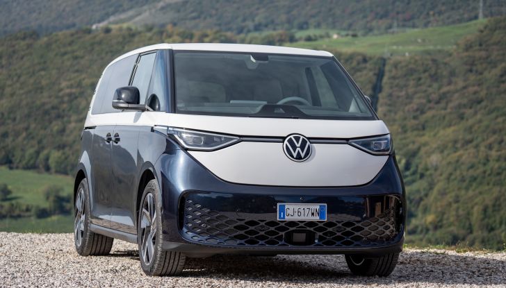 Volkswagen ID. Buzz: la versione a passo lungo debutterà il 2 giugno - Foto 14 di 25