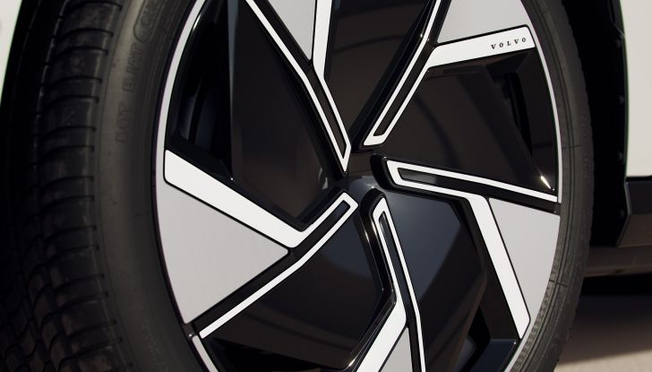 Volvo EX30: nel 2023 arriva un nuovo SUV elettrico compatto - Foto 12 di 15