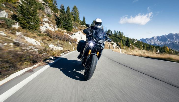 Nuove limitazioni per chi ha il foglio rosa: stop al trasporto passeggeri? - Foto 15 di 21