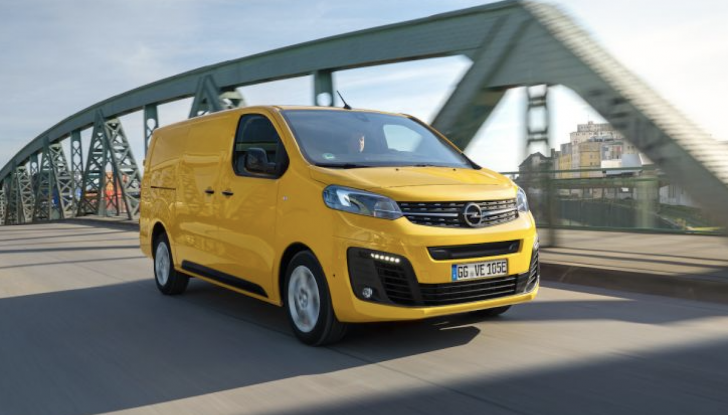 Opel: le novità della gamma 100% elettrica al Salone di Bruxelles 2023 - Foto 9 di 12