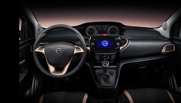 Lancia Ypsilon MY2023: arriva il nuovo infotainment wireless, prezzi da 15.150 Euro - Foto 9 di 11