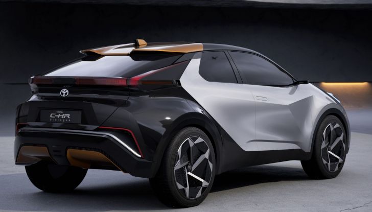 Nuovo Toyota C-HR: confermata la presentazione ufficiale per il 26 giugno - Foto 11 di 19