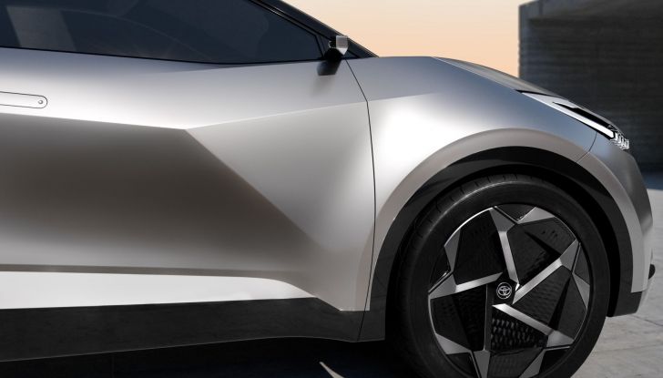 Nuovo Toyota C-HR: confermata la presentazione ufficiale per il 26 giugno - Foto 15 di 19