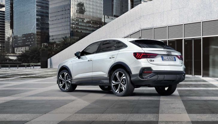 Audi introduce il pacchetto Identity Black per A3, Q3 e Q5 - Foto 3 di 7