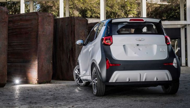 DR 1.0 EV al debutto in Italia: 300 km di autonomia e prezzi da 19.900 Euro - Foto 6 di 10