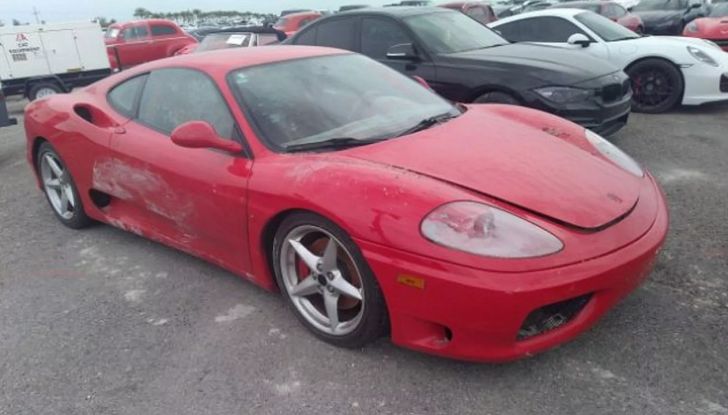 La Ferrari 360 Modena più economica di sempre? E’ piena di muffa! - Foto 1 di 7