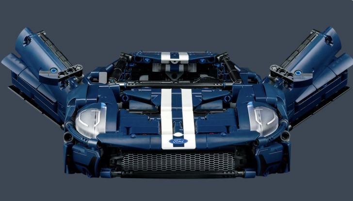 Ford GT, Bugatti Bolide e Pagani Utopia: ecco i nuovi set LEGO 2023 - Foto 2 di 10