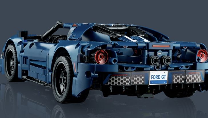 Ford GT, Bugatti Bolide e Pagani Utopia: ecco i nuovi set LEGO 2023 - Foto 3 di 10