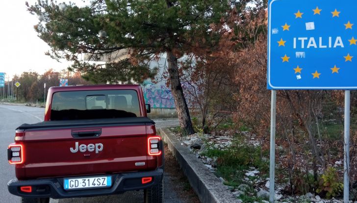 Jeep Gladiator test drive dell’infaticabile pick-up - Foto 16 di 17