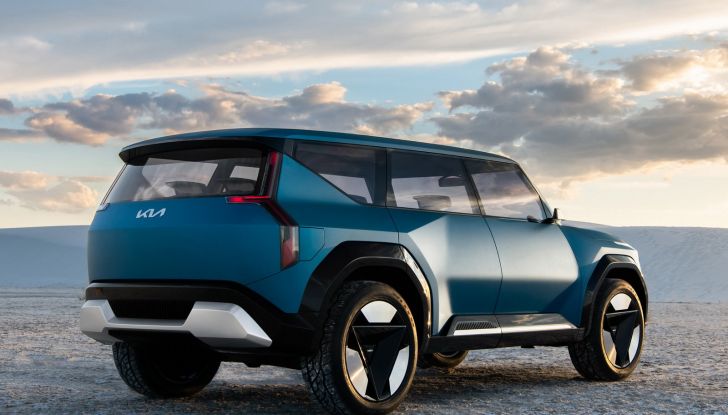 Kia EV9: il nuovo SUV elettrico sarà svelato l’11 novembre - Foto 4 di 8