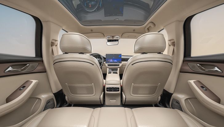 Seres 5, il SUV premium sbarca in Europa - Foto 8 di 8