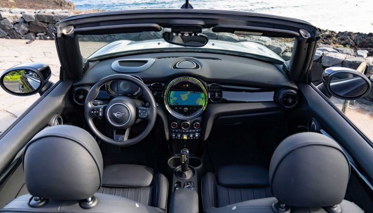 Mini Cooper SE Cabrio: l’elettrica en-plein air! - Foto 6 di 11