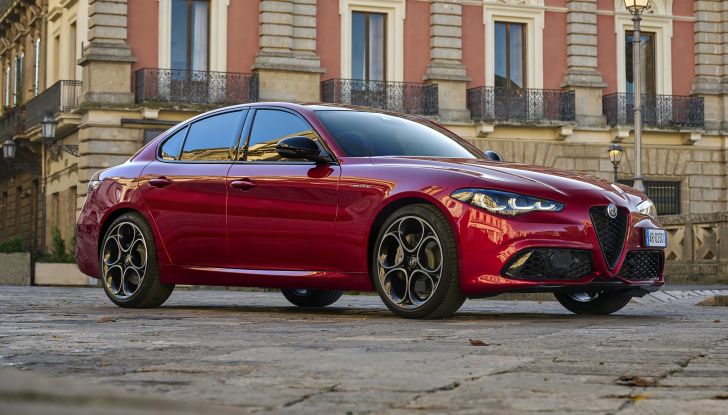 Alfa Romeo nuove Giulia e Stelvio MY2023 prova su strada - Foto 3 di 13