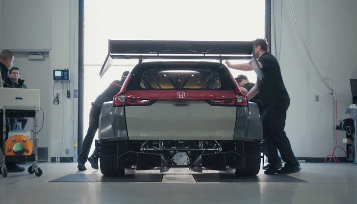 Honda CR-V Hybrid: quasi pronta la versione da pista da 800 cavalli! - Foto 6 di 9