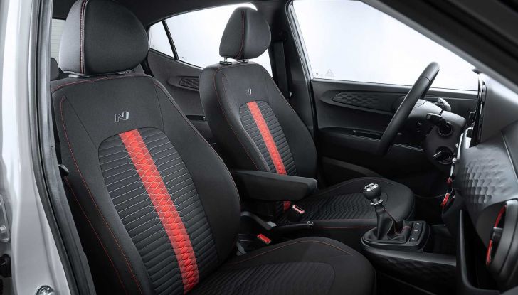 Hyundai i10: il restyling 2023 arriva in estate - Foto 11 di 11