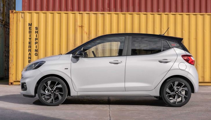 Hyundai i10: il restyling 2023 arriva in estate - Foto 7 di 11