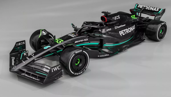 F1 2023: presentata la Mercedes W14 di Hamilton e Russell - Foto 3 di 8