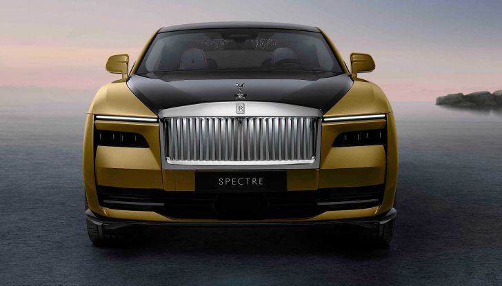 Rolls-Royce Spectre: quasi conclusi i test dell’elettrica da 585 CV - Foto 3 di 8