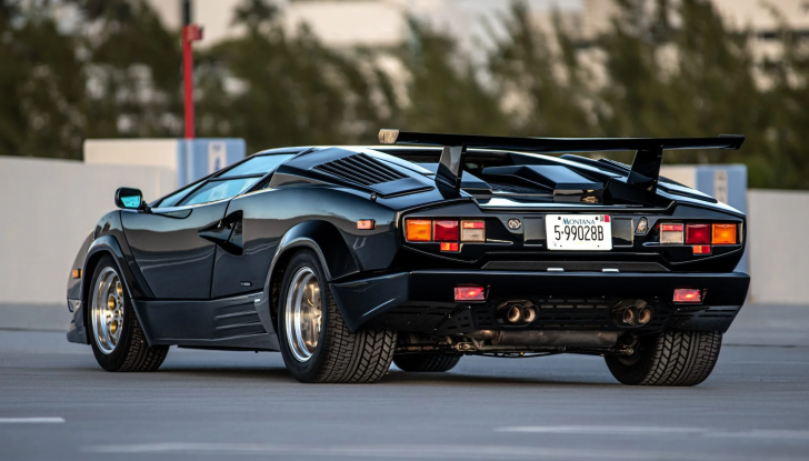 La Lamborghini Countach di Rod Stewart è in vendita all’asta! - Foto 3 di 7