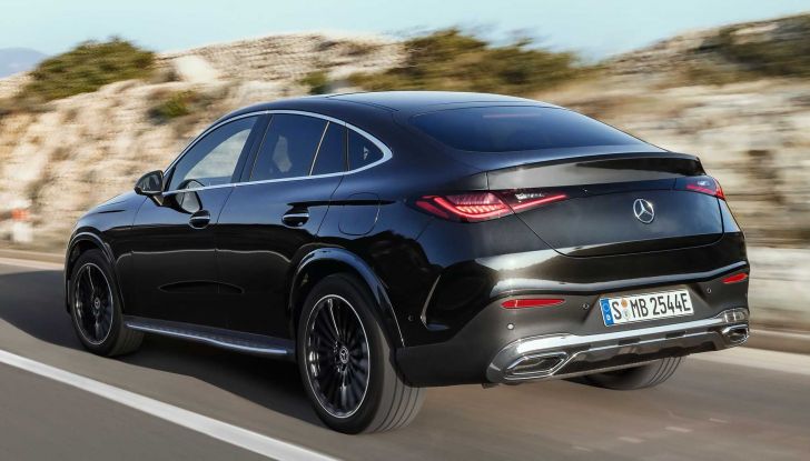 Mercedes GLC Coupé 2023: l’elettrificazione si fa elegante e raffinata - Foto 5 di 9