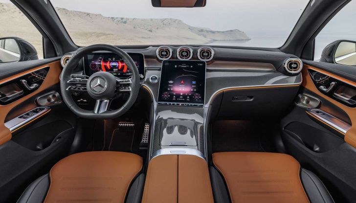 Mercedes GLC Coupé 2023: l’elettrificazione si fa elegante e raffinata - Foto 2 di 9