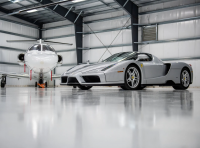 RM Sotheby’s, in vendita una Ferrari Enzo in Argento Nürburgring nuova!