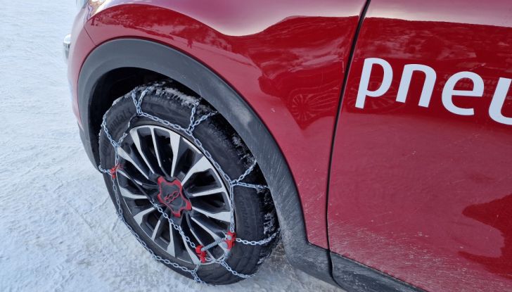 L’importanza di usare gli pneumatici invernali: dalla teoria alla pratica - Foto 3 di 42