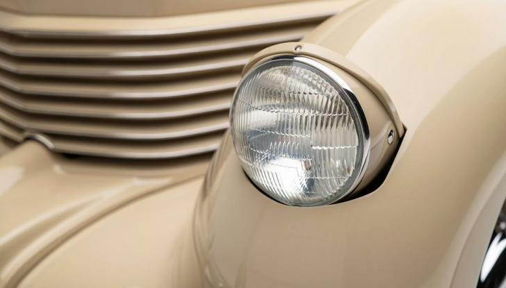 Cord 812 Phaeton del 1937, l’auto di Amelia Earhart - Foto 12 di 15