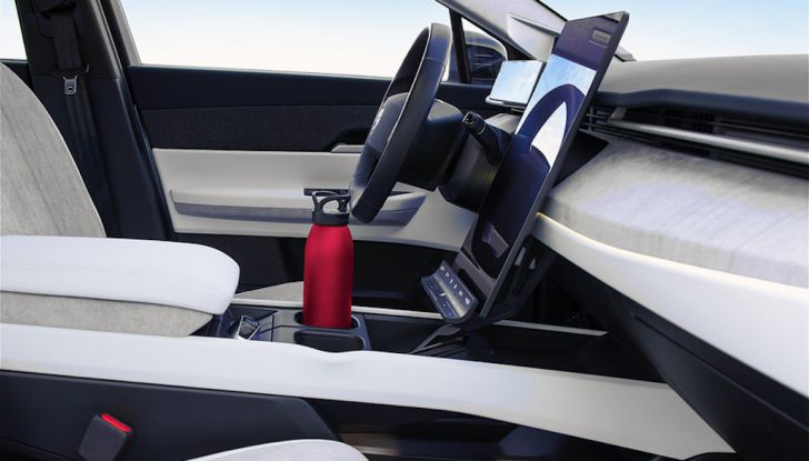 Fisker Ocean Extreme: il SUV elettrico con oltre 700 km autonomia - Foto 2 di 8