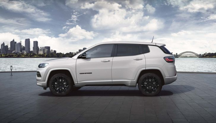 Jeep Renegade e Compass Upland Cross e High Altitude ora ordinabili in Italia - Foto 17 di 28