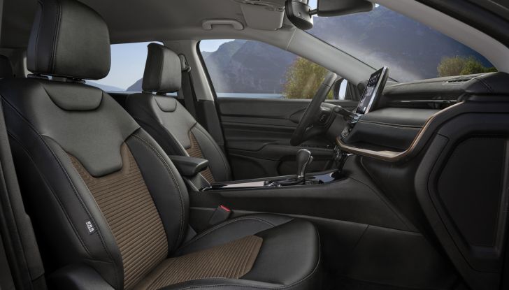 Jeep Renegade e Compass Upland Cross e High Altitude ora ordinabili in Italia - Foto 7 di 28