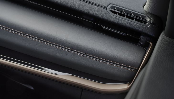 Jeep Renegade e Compass Upland Cross e High Altitude ora ordinabili in Italia - Foto 6 di 28