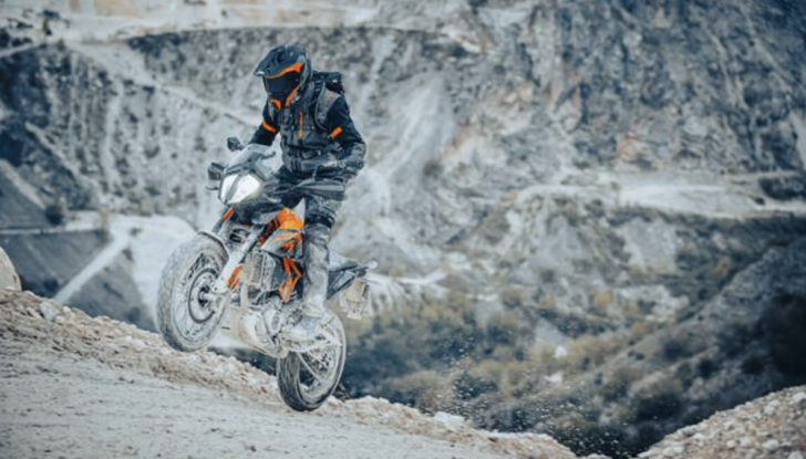 “Orange Rush”: la nuova promozione KTM per la 390 Adventure 2023 - Foto 5 di 7