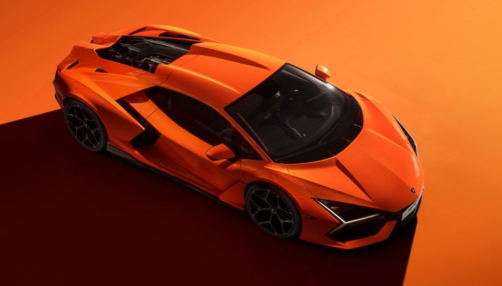 Lamborghini Revuelto conquista tutti: è già sold out per i primi due anni - Foto 46 di 56