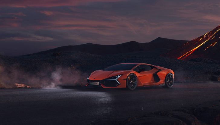Lamborghini Revuelto conquista tutti: è già sold out per i primi due anni - Foto 55 di 56