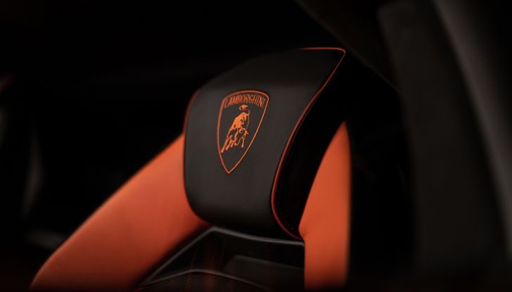 Lamborghini Revuelto conquista tutti: è già sold out per i primi due anni - Foto 35 di 56