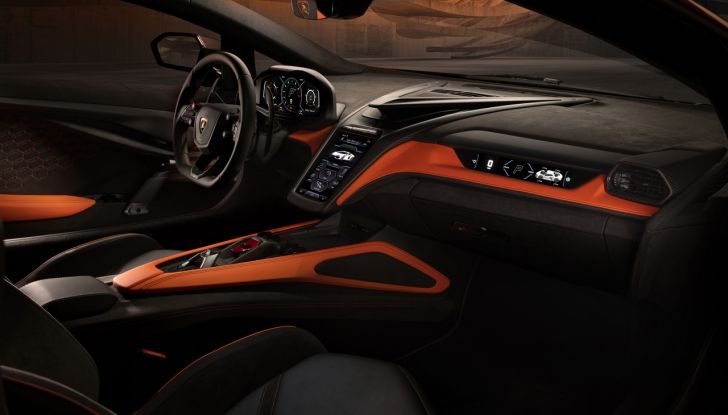 Lamborghini Revuelto conquista tutti: è già sold out per i primi due anni - Foto 30 di 56